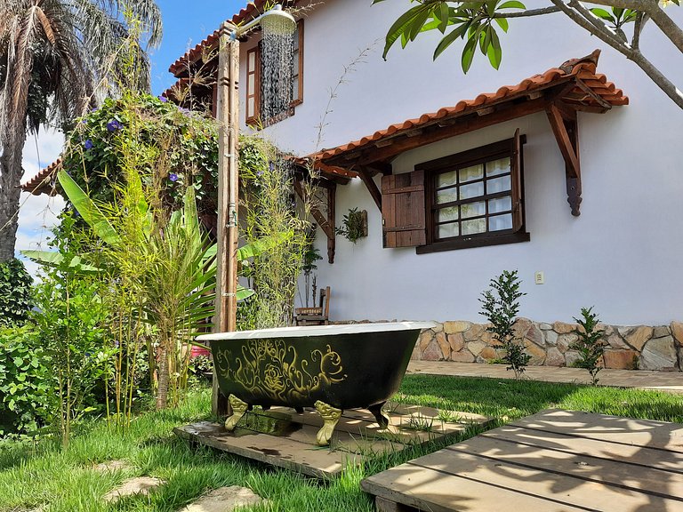 Suíte com terraço e vista pra serra