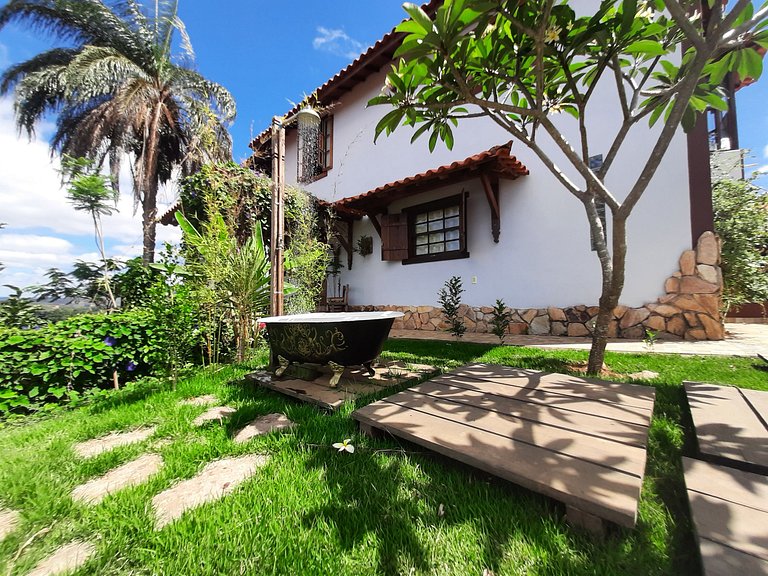 Suíte com terraço e vista pra serra